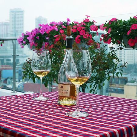 Newsky Serviced Apartment Hanoi Esterno foto