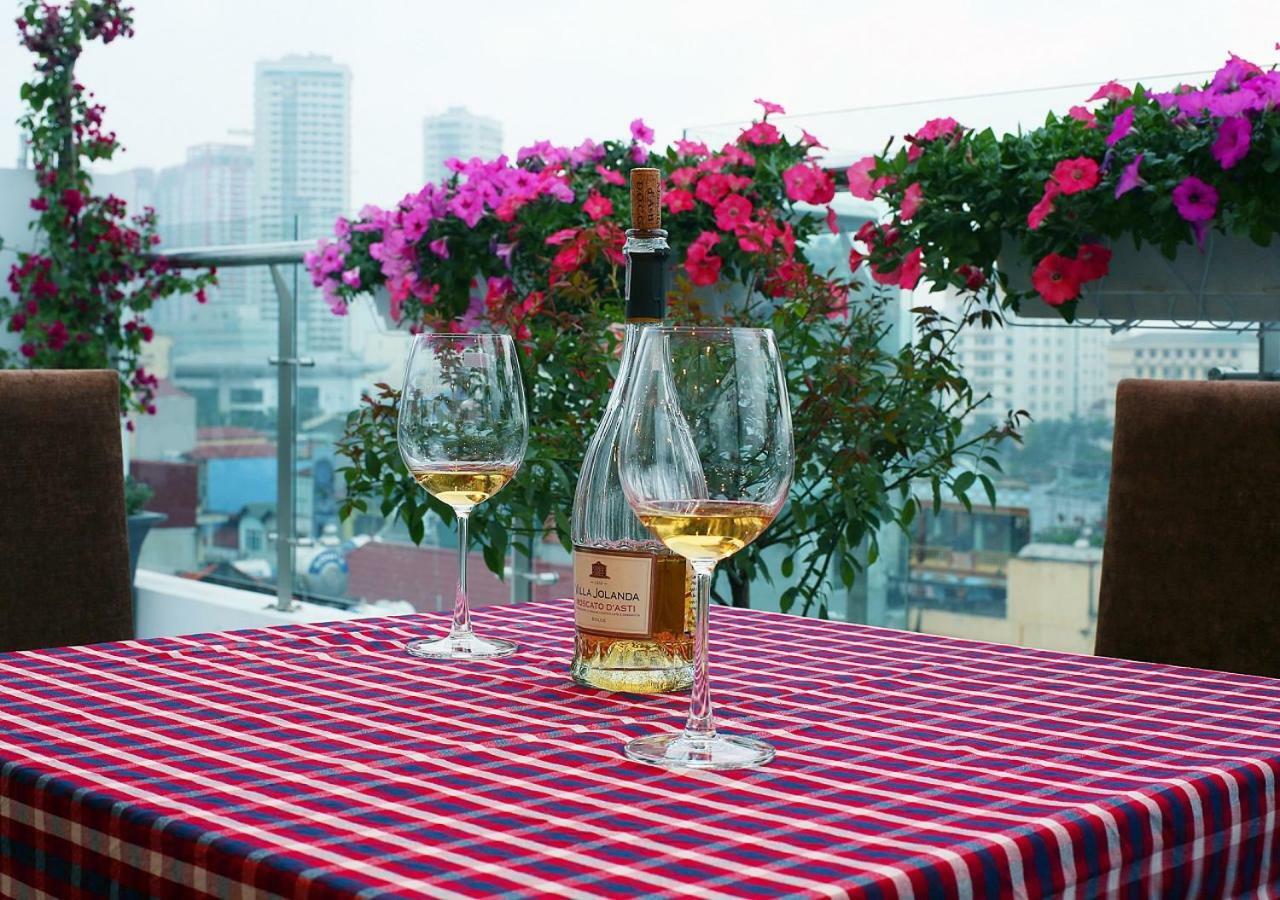 Newsky Serviced Apartment Hanoi Esterno foto